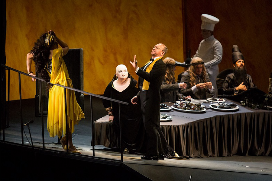 Две разные истории про «Саломею» в Новой опере