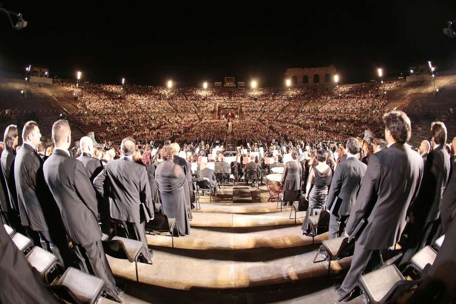 «Кармина Бурана» на фестивале в Арена ди Верона