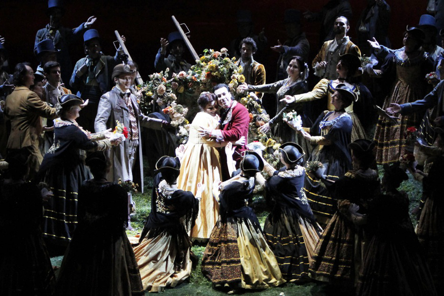 «Сомнамбула» в театре Филармонико в Вероне