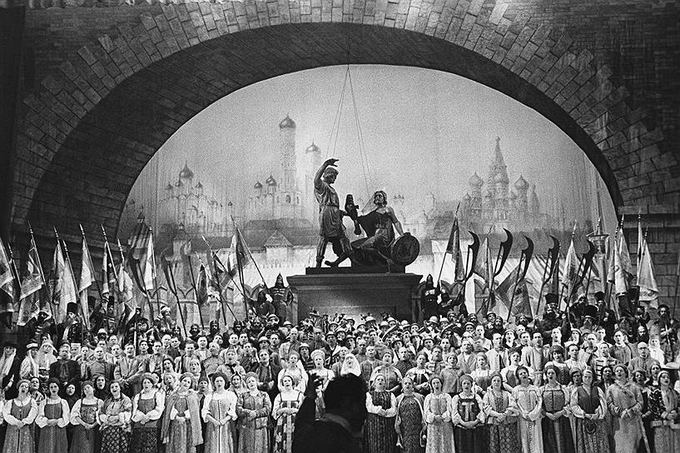 Финал постановки «Ивана Сусанина» в Большом театре. 1939 г.